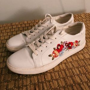 Kenneth Cole Embroidered Tennis Shoes